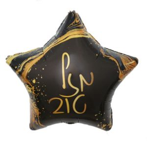 בלוני כוכב שחור-זהוב עם הכיתוב "לשנה 210" .